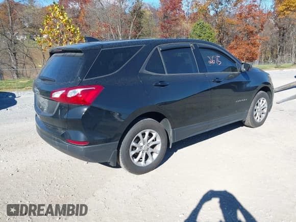 ✅ 2019 Chevrolet Equinox LS • VIN: 3GNAXHEVXKL335217 • Лот: 43472615. Опубликован ранее на IAAI с пробегом 93 426 миль. Бесплатный доступ к архиву аукционных продаж из США и подробный отчёт об истории автомобиля на DreamBid. Изображение 4.