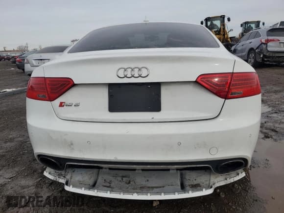 ✅ 2015 Audi RS 5 • VIN: WUAC6BFR6FA901974 • Lot: 46649135. Listed on Copart with 51,566 mi. Free auction sales archive from the USA and detailed vehicle history report at DreamBid. Image 6.