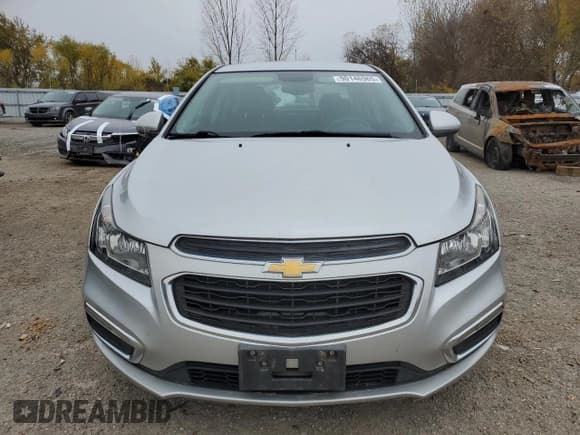 ✅ 2015 Chevrolet Cruze LT • VIN: 1G1PC5SB7F7285242 • Lot: 90146965. Listed on Copart with 160,304 mi. Free auction sales archive from the USA and detailed vehicle history report at DreamBid. Image 5.