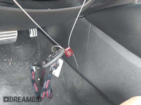 ✅ 2016 Nissan Maxima S • VIN: 1N4AA6AP7GC401110 • Lot: 42653301. Listed on IAAI with 76,609 mi. Free auction sales archive from the USA and detailed vehicle history report at DreamBid. Image 11.