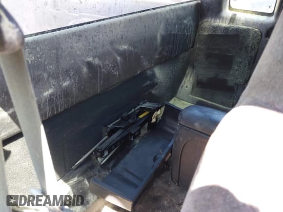 ✅ 2000 Chevrolet S-10 LS • VIN: 1GCCS19W9YK298908 • Лот: 42791003. Опубликован ранее на IAAI с пробегом Не указан. Бесплатный доступ к архиву аукционных продаж из США и подробный отчёт об истории автомобиля на DreamBid. Изображение 8.