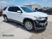 ✅ 2019 Chevrolet Traverse LT Cloth • VIN: 1GNERGKW8KJ307426 • Lot: 60090585. Wystawiony na Copart z przebiegiem 131 130 mil. Bezpłatny archiwum sprzedaży aukcyjnych z USA i szczegółowy raport historii pojazdu na DreamBid. Zdjęcie 4.