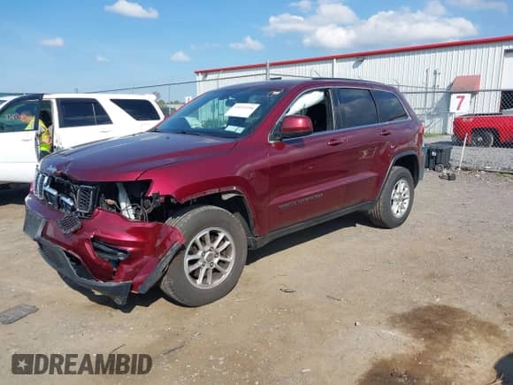 2018 Jeep Grand Cherokee Altitude с VIN 1C4RJFAG2JC479833, выставлен на аукционе IAAI как лот 43212194 с пробегом 65 138 миль миль и . История ставок и продаж доступна на DreamBid. Изображение 17.