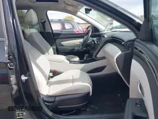 2023 Hyundai Tucson SEL с VIN 5NMJFCAE8PH170843, выставлен на аукционе IAAI как лот 43267312 с пробегом 42 067 миль миль и . История ставок и продаж доступна на DreamBid. Изображение 5.