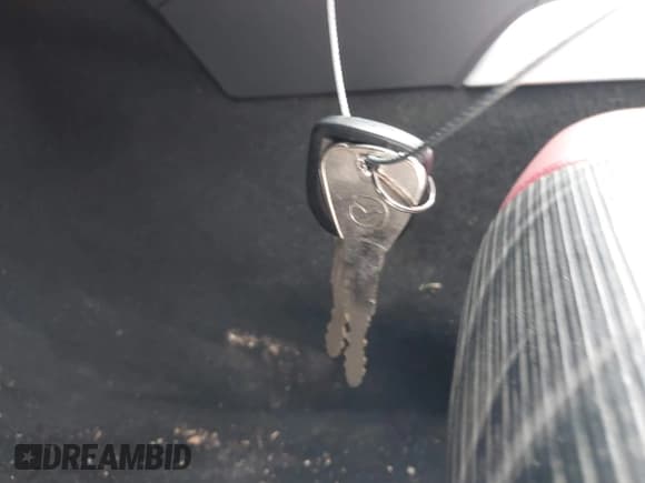 ✅ 2004 Mazda RX-8 • VIN: JM1FE173140120395 • Lot: 42997914. Wystawiony na IAAI z przebiegiem 111 240 mil. Bezpłatny archiwum sprzedaży aukcyjnych z USA i szczegółowy raport historii pojazdu na DreamBid. Zdjęcie 11.