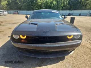 2018 Dodge Challenger SXT Plus z VIN 2C3CDZAG4JH271033, wystawiony jako Copart lot #86095055 z przebiegiem 69 829 mil mil oraz Szkoda całkowita • Salvage title. Historia ofert i sprzedaży dostępna na DreamBid. Obrazek 5.