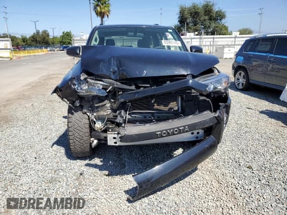 ✅ 2019 Toyota 4Runner SR5 • VIN: JTEZU5JR7K5211588 • Lot: 83985145. Listed on Copart with 64,826 mi. Free auction sales archive from the USA and detailed vehicle history report at DreamBid. Image 5.