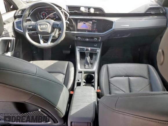 ✅ 2022 Audi Q3 S line Premium • VIN: WA1DECF34N1119509 • Lot: 63446235. Listed on Copart with 38,276 mi. Free auction sales archive from the USA and detailed vehicle history report at DreamBid. Image 8.