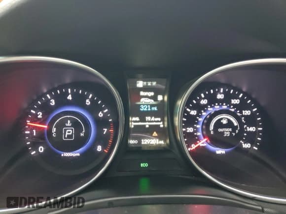 ✅ 2015 Hyundai Santa Fe Limited • VIN: 5XYZUDLA1FG298889 • Лот: 49034334. Опубликован ранее на Copart с пробегом 129 201 миль. Бесплатный доступ к архиву аукционных продаж из США и подробный отчёт об истории автомобиля на DreamBid. Изображение 9.