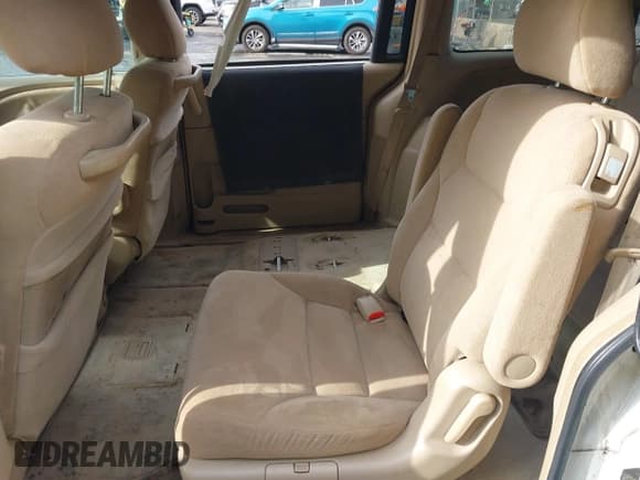 ✅ 2005 Honda Odyssey EX • VIN: 5FNRL38425B109589 • Lot: 43742936. Listed on IAAI with 237,190 mi. Free auction sales archive from the USA and detailed vehicle history report at DreamBid. Image 8.