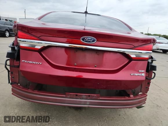 ✅ 2018 Ford Fusion SE • VIN: 3FA6P0LU7JR209098 • Lot: 89650215. Wystawiony na Copart z przebiegiem 99 521 mil. Bezpłatny archiwum sprzedaży aukcyjnych z USA i szczegółowy raport historii pojazdu na DreamBid. Zdjęcie 6.