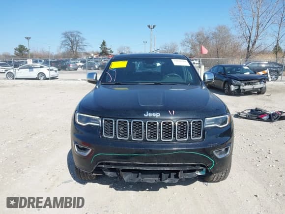 ✅ 2018 Jeep Grand Cherokee Limited • VIN: 1C4RJFBG5JC127845 • Lot: 42026704. Wystawiony na IAAI z przebiegiem 119 948 mil. Bezpłatny archiwum sprzedaży aukcyjnych z USA i szczegółowy raport historii pojazdu na DreamBid. Zdjęcie 13.