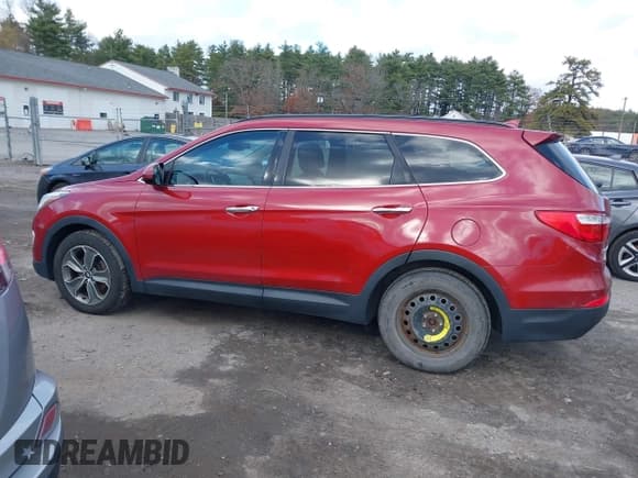 ✅ 2016 Hyundai Santa Fe SE • VIN: KM8SMDHF5GU150973 • Lot: 43635767. Listed on IAAI with 183,848 mi. Free auction sales archive from the USA and detailed vehicle history report at DreamBid. Image 14.