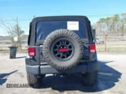 ✅ 2018 Jeep Wrangler Unlimited Rubicon Recon • VIN: 1C4HJWFG1JL840294 • Lot: 41775967. Listed on IAAI with 108,241 mi. Free auction sales archive from the USA and detailed vehicle history report at DreamBid. Image 16.