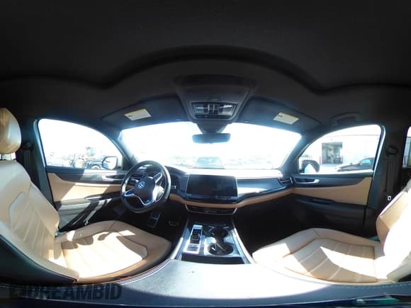 ✅ 2024 Volkswagen Atlas SEL R-Line • VIN: 1V2AE2CA3RC254432 • Lot: 43197393. Wystawiony na IAAI z przebiegiem 29 484 mil. Bezpłatny archiwum sprzedaży aukcyjnych z USA i szczegółowy raport historii pojazdu na DreamBid. Zdjęcie 19.