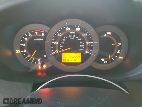 ✅ 2006 Toyota RAV4 Sport • VIN: JTMZD32V266005471 • Лот: 92625965. Опубликован ранее на Copart с пробегом 128 454 миль. Бесплатный доступ к архиву аукционных продаж из США и подробный отчёт об истории автомобиля на DreamBid. Изображение 9.