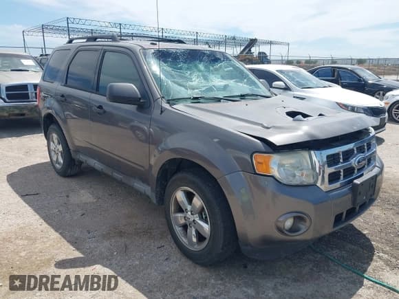 ✅ 2012 Ford Escape XLT • VIN: 1FMCU9DG3CKB79264 • Lot: 42293824. Wystawiony na IAAI z przebiegiem 277 468 mil. Bezpłatny archiwum sprzedaży aukcyjnych z USA i szczegółowy raport historii pojazdu na DreamBid. Zdjęcie 1.