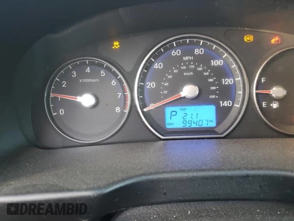 ✅ 2012 Hyundai Santa Fe GLS • VIN: 5XYZGDAB2CG104577 • Lot: 81955304. Listed on Copart with 99,407 mi. Free auction sales archive from the USA and detailed vehicle history report at DreamBid. Image 9.