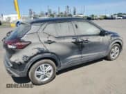 ✅ 2024 Nissan Kicks S • VIN: 3N1CP5BVXRL575756 • Lot: 65324125. Wystawiony na Copart z przebiegiem Nie podano. Bezpłatny archiwum sprzedaży aukcyjnych z USA i szczegółowy raport historii pojazdu na DreamBid. Zdjęcie 3.