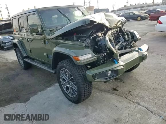 ✅ 2024 Jeep Wrangler High Altitude • VIN: 1C4RJXU68RW152890 • Лот: 86656484. Опубликован ранее на Copart с пробегом 984 миль. Бесплатный доступ к архиву аукционных продаж из США и подробный отчёт об истории автомобиля на DreamBid. Изображение 11.