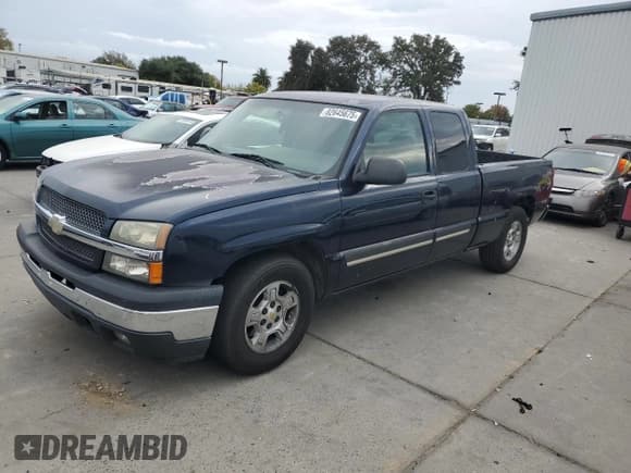 ✅ 2005 Chevrolet Silverado 1500 LS • VIN: 2GCEC19V851294812 • Lot: 82645675. Listed on Copart with 379,128 mi. Free auction sales archive from the USA and detailed vehicle history report at DreamBid. Image 1.