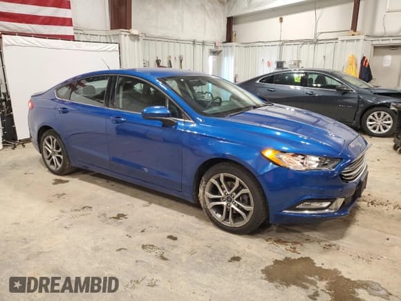 ✅ 2017 Ford Fusion S • VIN: 3FA6P0G70HR162107 • Lot: 53928925. Wystawiony na Copart z przebiegiem 147 695 mil. Bezpłatny archiwum sprzedaży aukcyjnych z USA i szczegółowy raport historii pojazdu na DreamBid. Zdjęcie 4.