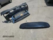 ✅ 2016 Chevrolet Suburban LT • VIN: 1GNSCHKC7GR303120 • Lot: 55525714. Wystawiony na Copart z przebiegiem 176 862 mil. Bezpłatny archiwum sprzedaży aukcyjnych z USA i szczegółowy raport historii pojazdu na DreamBid. Zdjęcie 15.