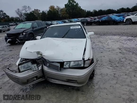✅ 1990 Lexus ES 250 • VIN: JT8VV22TXL0127853 • Lot: 89850475. Wystawiony na Copart z przebiegiem 118 211 mil. Bezpłatny archiwum sprzedaży aukcyjnych z USA i szczegółowy raport historii pojazdu na DreamBid. Zdjęcie 13.