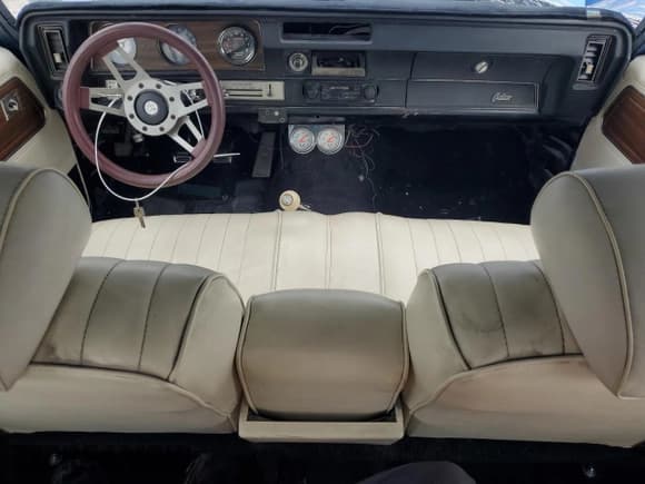 ✅ 1971 Oldsmobile Cutlass • VIN: 336871R14332 • Lot: 72980494. Wystawiony na Copart z przebiegiem 53 459 mil. Bezpłatny archiwum sprzedaży aukcyjnych z USA i szczegółowy raport historii pojazdu na DreamBid. Zdjęcie 8.