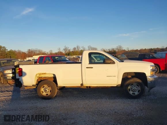 ✅ 2016 Chevrolet Silverado 2500HD Work Truck • VIN: 1GC0CUEGXGZ155052 • Lot: 43706707. Listed on IAAI with 225,810 mi. Free auction sales archive from the USA and detailed vehicle history report at DreamBid. Image 13.