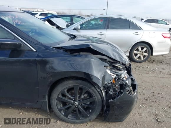 ✅ 2018 Nissan Altima SV • VIN: 1N4AL3AP9JC164281 • Лот: 43738845. Опубликован ранее на IAAI с пробегом 59 585 миль. Бесплатный доступ к архиву аукционных продаж из США и подробный отчёт об истории автомобиля на DreamBid. Изображение 6.