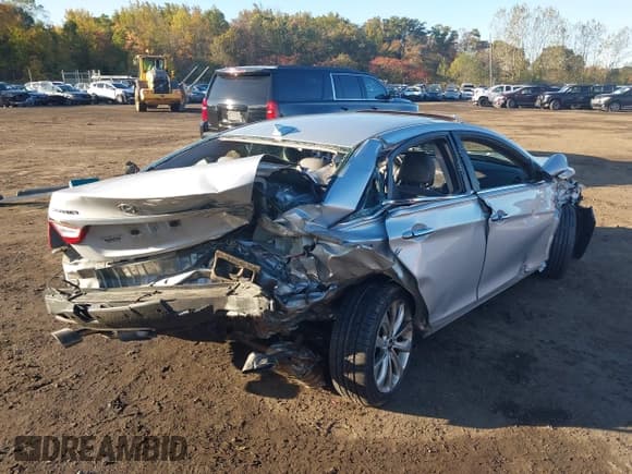 ✅ 2012 Hyundai Sonata Limited • VIN: 5NPEC4ACXCH396832 • Lot: 43452860. Wystawiony na IAAI z przebiegiem Nie podano. Bezpłatny archiwum sprzedaży aukcyjnych z USA i szczegółowy raport historii pojazdu na DreamBid. Zdjęcie 17.