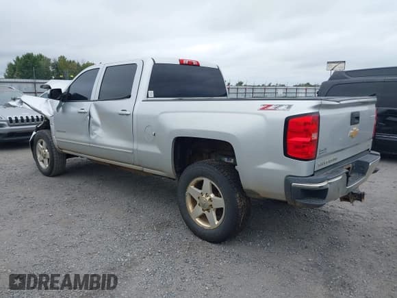 ✅ 2015 Chevrolet Silverado 2500HD LT • VIN: 1GC1KVEG9FF640344 • Lot: 43345081. Listed on IAAI with 294,853 mi. Free auction sales archive from the USA and detailed vehicle history report at DreamBid. Image 3.
