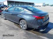 ✅ 2021 Nissan Altima SV • VIN: 1N4BL4DV1MN359241 • Lot: 42309051. Listed on IAAI with 130,584 mi. Free auction sales archive from the USA and detailed vehicle history report at DreamBid. Image 3.