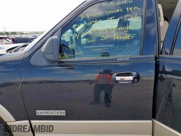 ✅ 2008 Ford Expedition Eddie Bauer • VIN: 1FMFU17598LA80524 • Lot: 56048805. Listed on Copart with 207,990 mi. Free auction sales archive from the USA and detailed vehicle history report at DreamBid. Image 7.