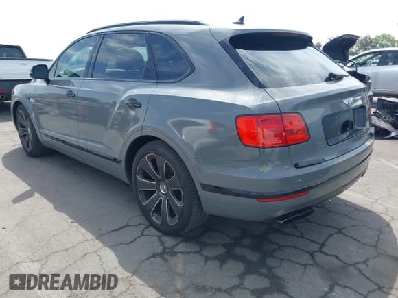 ✅ 2020 Bentley Bentayga V8 • VIN: SJAAM2ZVXLC029237 • Lot: 41977974. Wystawiony na IAAI z przebiegiem 47 248 mil. Bezpłatny archiwum sprzedaży aukcyjnych z USA i szczegółowy raport historii pojazdu na DreamBid. Zdjęcie 3.