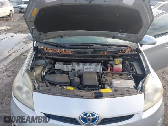 ✅ 2011 Toyota Prius III • VIN: JTDKN3DU1B0280975 • Lot: 43773089. Wystawiony na IAAI z przebiegiem 234 915 mil. Bezpłatny archiwum sprzedaży aukcyjnych z USA i szczegółowy raport historii pojazdu na DreamBid. Zdjęcie 10.