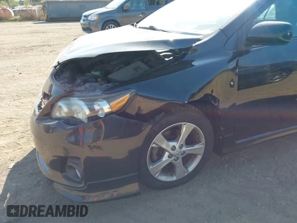 ✅ 2013 Toyota Corolla L • VIN: 2T1BU4EE1DC102945 • Lot: 43351266. Listed on IAAI with 75,062 mi. Free auction sales archive from the USA and detailed vehicle history report at DreamBid. Image 6.