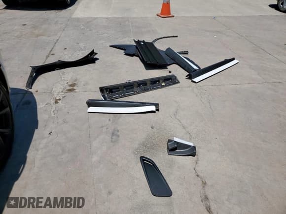 ✅ 2020 Jaguar F-Pace SVR • VIN: SADCZ2EEXLA647608 • Лот: 65265415. Опубликован ранее на Copart с пробегом 26 738 миль. Бесплатный доступ к архиву аукционных продаж из США и подробный отчёт об истории автомобиля на DreamBid. Изображение 13.