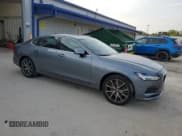 ✅ 2017 Volvo S90 Momentum • VIN: YV1A22MK1H1015824 • Lot: 71253705. Wystawiony na Copart z przebiegiem 94 764 mil. Bezpłatny archiwum sprzedaży aukcyjnych z USA i szczegółowy raport historii pojazdu na DreamBid. Zdjęcie 4.