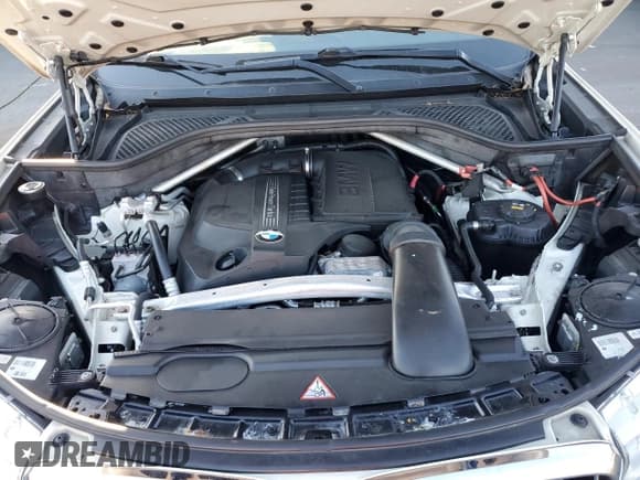 ✅ 2015 BMW X6 xDrive35i • VIN: 5UXKU2C54F0F95994 • Lot: 93351645. Listed on Copart with 164,540 mi. Free auction sales archive from the USA and detailed vehicle history report at DreamBid. Image 12.