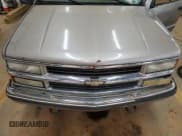 ✅ 2000 Chevrolet Silverado 3500 • VIN: 1GCHK33R4YF491903 • Lot: 42501245. Listed on Copart with 388,000 mi. Free auction sales archive from the USA and detailed vehicle history report at DreamBid. Image 13.