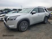 ✅ 2024 Nissan Pathfinder SV • VIN: 5N1DR3BC1RC301321 • Lot: 91212045. Listed on Copart with 33,120 mi. Free auction sales archive from the USA and detailed vehicle history report at DreamBid. Image 1.