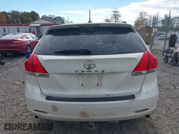 ✅ 2010 Toyota Venza • VIN: 4T3ZK3BB5AU031243 • Lot: 43462228. Listed on IAAI with 155,431 mi. Free auction sales archive from the USA and detailed vehicle history report at DreamBid. Image 16.