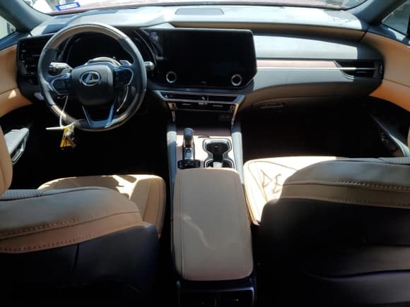 ✅ 2023 Lexus RX 350 F Sport • VIN: 2T2BAMCA5PC032357 • Lot: 50167084. Listed on Copart with 7,248 mi. Free auction sales archive from the USA and detailed vehicle history report at DreamBid. Image 8.