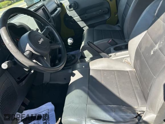 ✅ 2008 Jeep Wrangler X • VIN: 1J4FA24138L627219 • Lot: 90665705. Wystawiony na Copart z przebiegiem 148 473 mil. Bezpłatny archiwum sprzedaży aukcyjnych z USA i szczegółowy raport historii pojazdu na DreamBid. Zdjęcie 14.