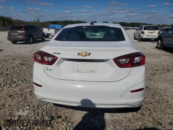 ✅ 2019 Chevrolet Cruze LS • VIN: 1G1BC5SMXK7123739 • Lot: 85825225. Listed on Copart with 139,222 mi. Free auction sales archive from the USA and detailed vehicle history report at DreamBid. Image 6.
