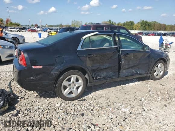 2012 Chevrolet Malibu 1LS z VIN 1G1ZB5E09CF289039, wystawiony jako Copart lot #84261725 z przebiegiem 150 020 mil mil oraz Czysty tytuł • Clean title. Historia ofert i sprzedaży dostępna na DreamBid. Obrazek 3.