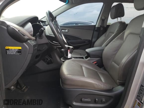 ✅ 2015 Hyundai Santa Fe Limited • VIN: KM8SRDHF9FU117295 • Лот: 60506945. Опубликован ранее на Copart с пробегом 153 560 миль. Бесплатный доступ к архиву аукционных продаж из США и подробный отчёт об истории автомобиля на DreamBid. Изображение 7.