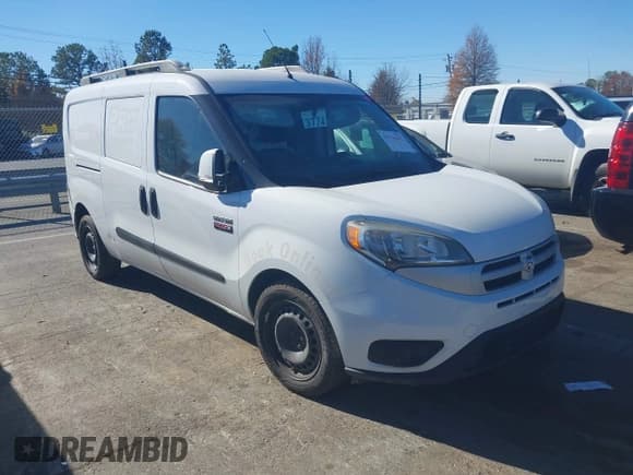 ✅ 2016 Ram ProMaster City Cargo Tradesman SLT • VIN: ZFBERFBT9G6C10776 • Lot: 43705841. Wystawiony na IAAI z przebiegiem 73 646 mil. Bezpłatny archiwum sprzedaży aukcyjnych z USA i szczegółowy raport historii pojazdu na DreamBid. Zdjęcie 1.